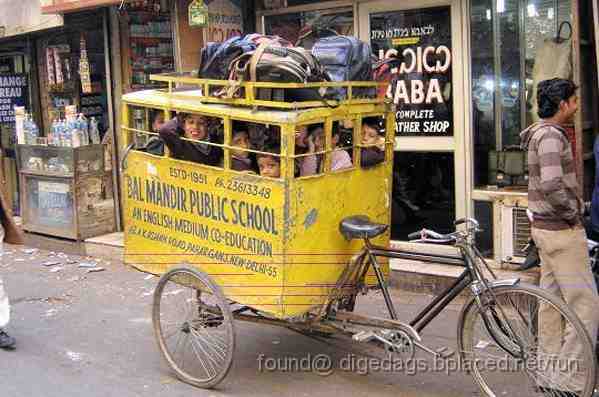 kinder_Schulbus_fahrrad.jpg